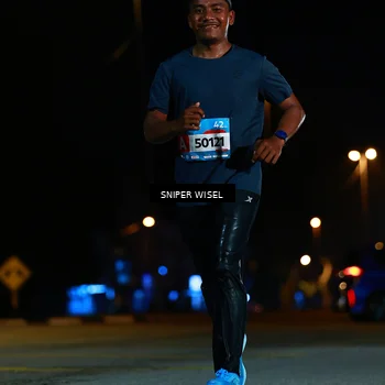 Runner Photo 8436041