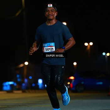 Runner Photo 8436043