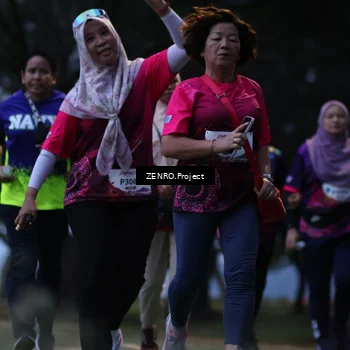 Runner Photo 8436059