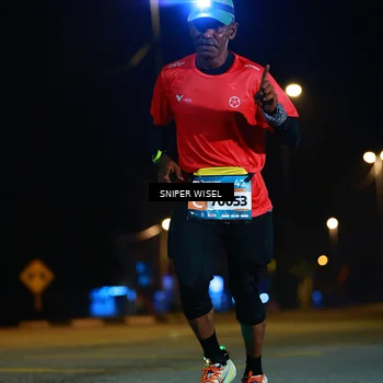 Runner Photo 8436286