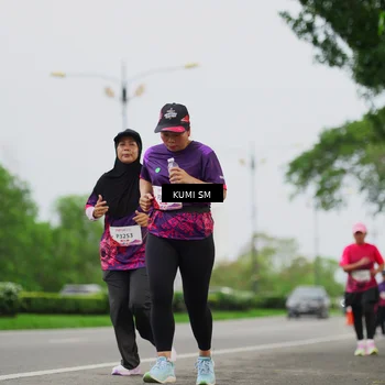 Runner Photo 8436359