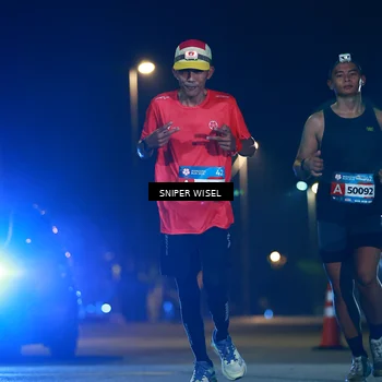 Runner Photo 8436369