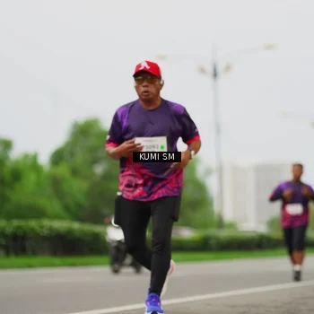 Runner Photo 8436516