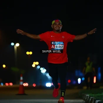 Runner Photo 8436535