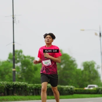 Runner Photo 8436687