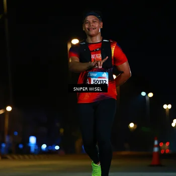 Runner Photo 8436884