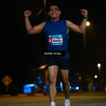 Runner Photo 8437024