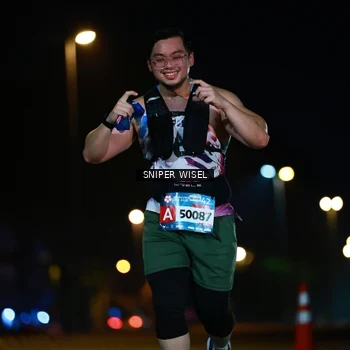 Runner Photo 8437268
