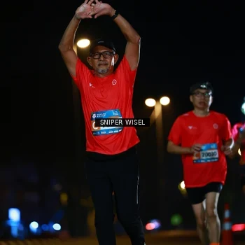 Runner Photo 8437298