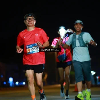 Runner Photo 8437309