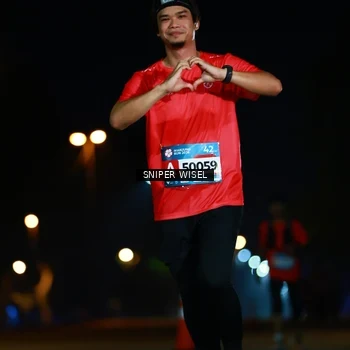 Runner Photo 8437395