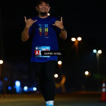 Runner Photo 8437708
