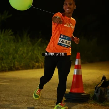 Runner Photo 8438001