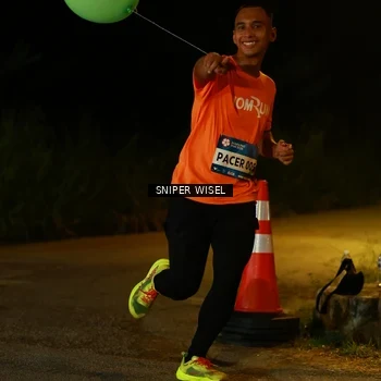 Runner Photo 8438002