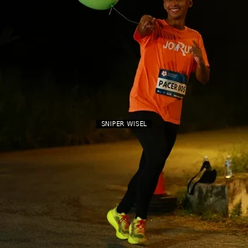 Runner Photo 8438004