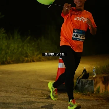 Runner Photo 8438007