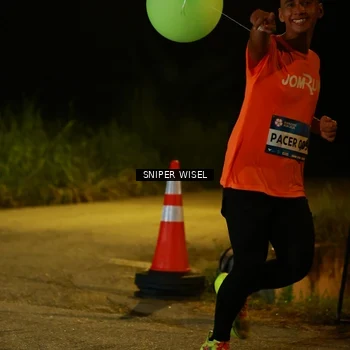 Runner Photo 8438010