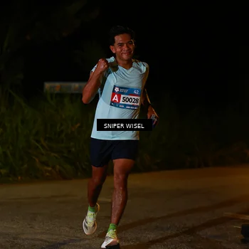 Runner Photo 8438372