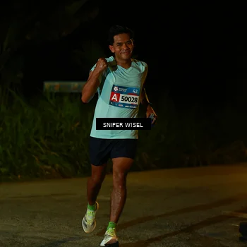 Runner Photo 8438373