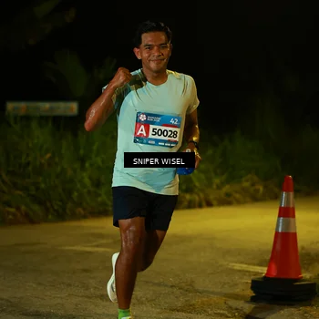 Runner Photo 8438393