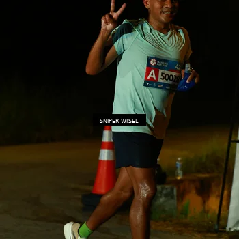 Runner Photo 8438413