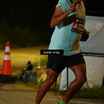 Runner Photo 8438418
