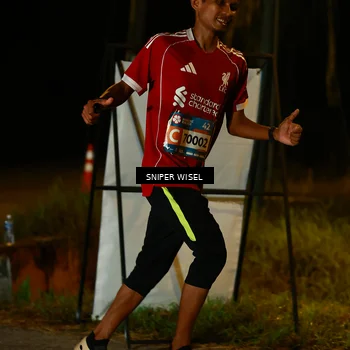 Runner Photo 8438592
