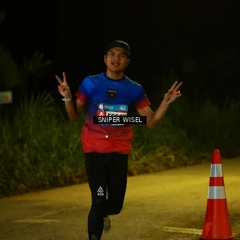 Runner Photo 8438728