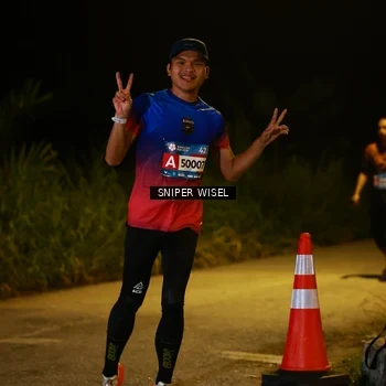 Runner Photo 8438743
