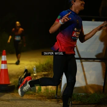 Runner Photo 8438765