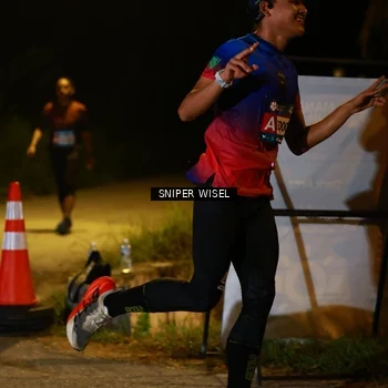 Runner Photo 8438768