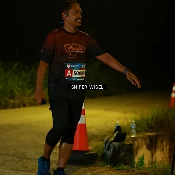 Runner Photo 8438800