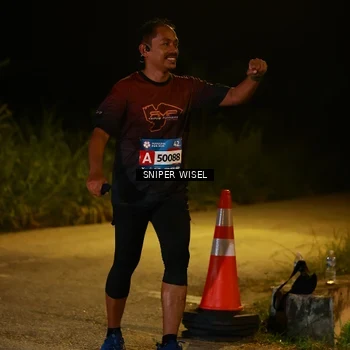 Runner Photo 8438806