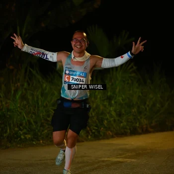 Runner Photo 8438839