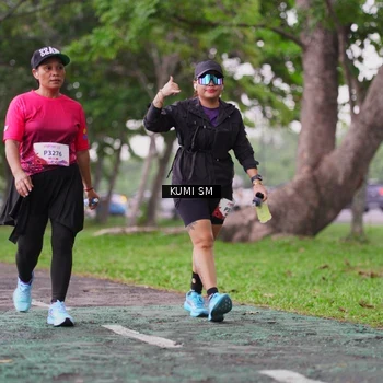 Runner Photo 8438871