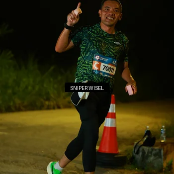 Runner Photo 8438989