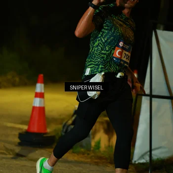 Runner Photo 8439004