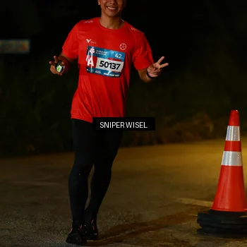 Runner Photo 8439014