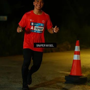 Runner Photo 8439024