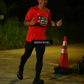 Runner Photo 8439037