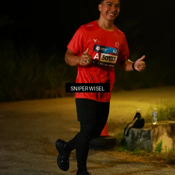 Runner Photo 8439056