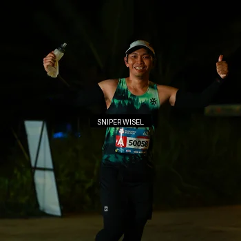 Runner Photo 8439241