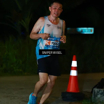 Runner Photo 8439358
