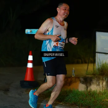 Runner Photo 8439368