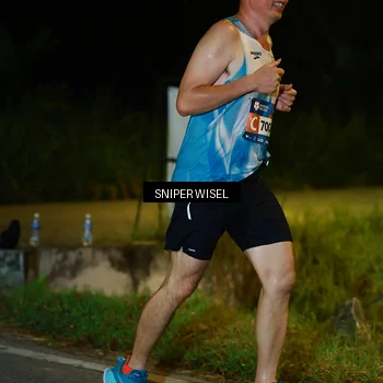 Runner Photo 8439373