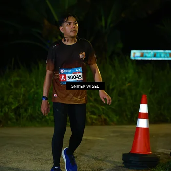 Runner Photo 8439398