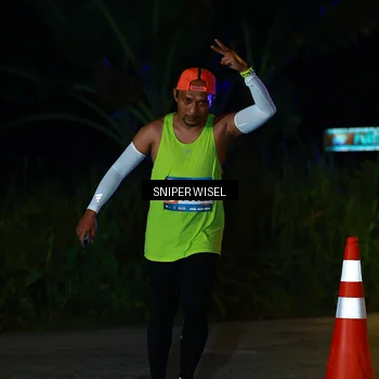 Runner Photo 8439445