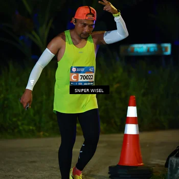 Runner Photo 8439452