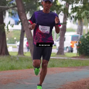 Runner Photo 8439456
