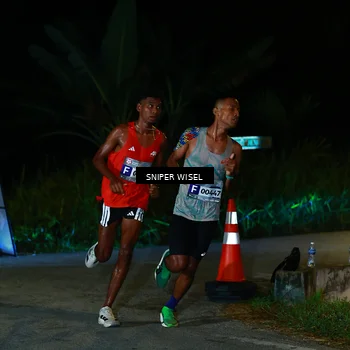 Runner Photo 8439458